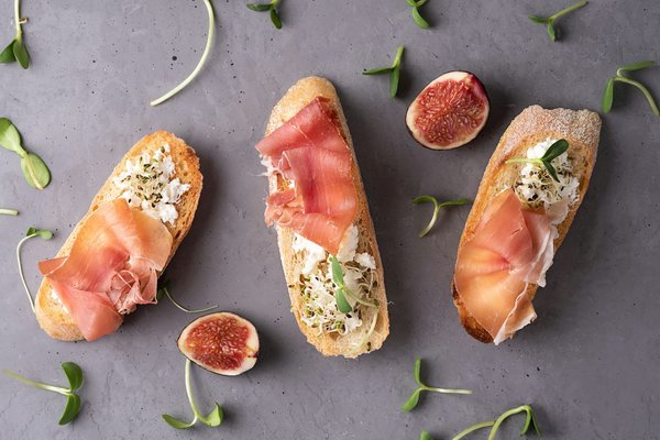 Où trouver une villa en Italie avec des ateliers de fabrication de pâtes et des visites de vignobles?